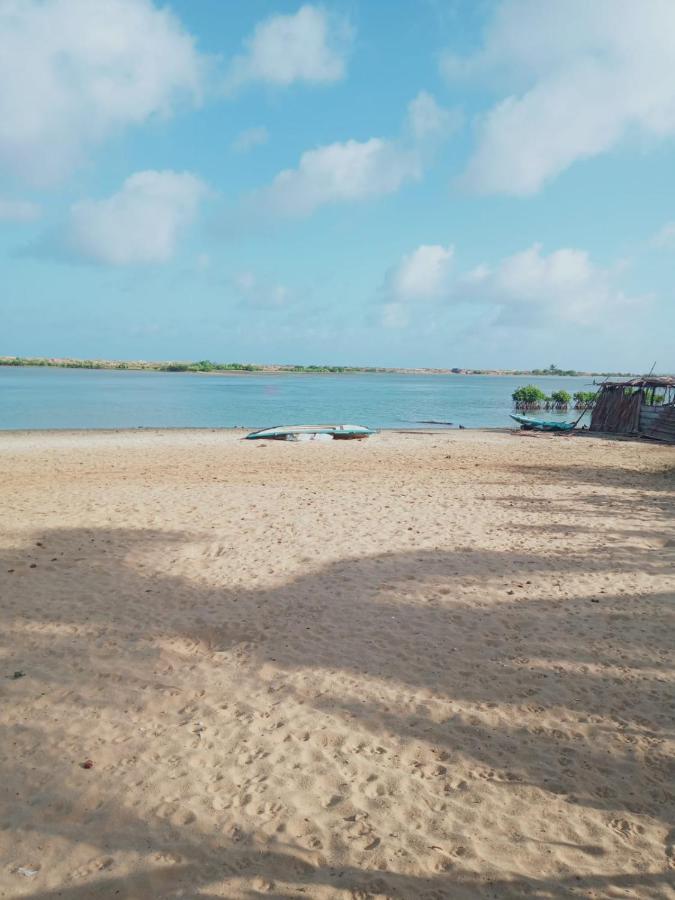 The Blue Lagoon Resort カルピティヤ エクステリア 写真